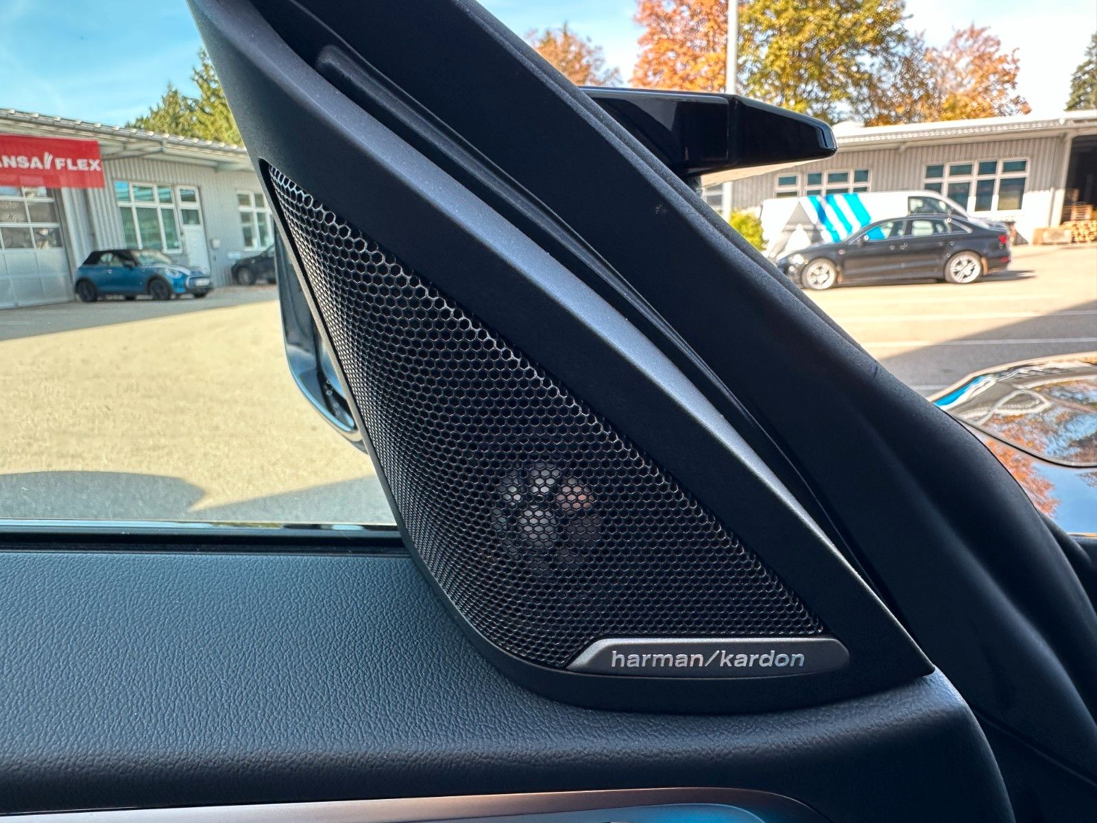 Fahrzeugabbildung BMW M440i Gran Coupe xDrive ACC,HUD,Glasdach,HARMAN