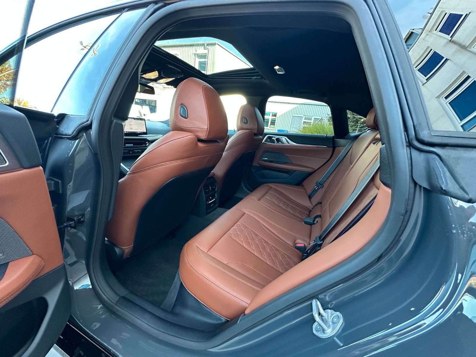 Fahrzeugabbildung BMW M440i Gran Coupe xDrive ACC,HUD,Glasdach,HARMAN