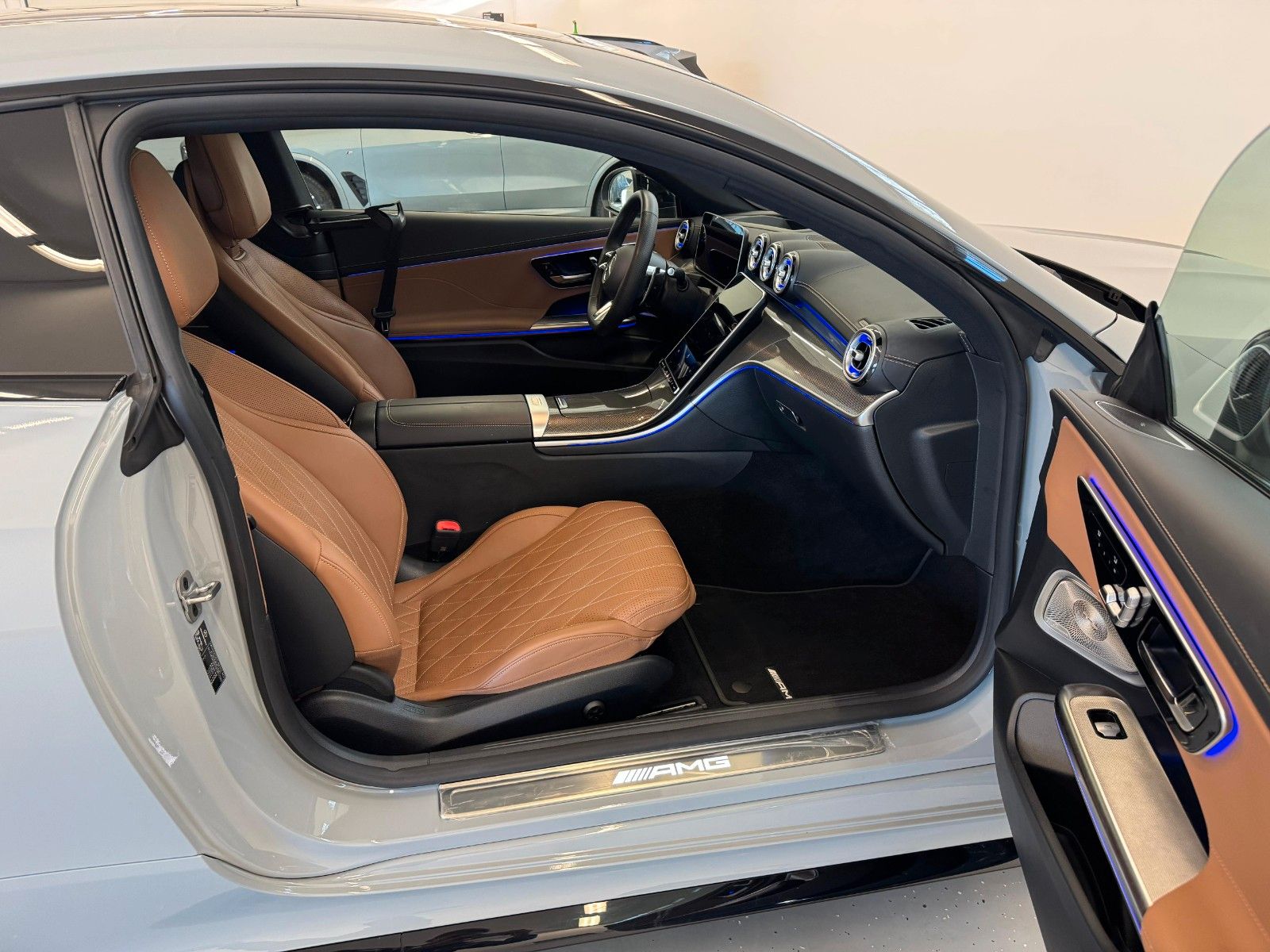 Fahrzeugabbildung Mercedes-Benz CLE 53 AMG 4Matic Premium Plus DISTR,HUD,BURM...