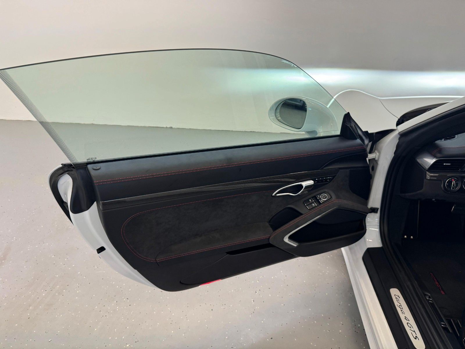 Fahrzeugabbildung Porsche 991 Targa 4 GTS SPORT CHRONO,CARBON,BOSE