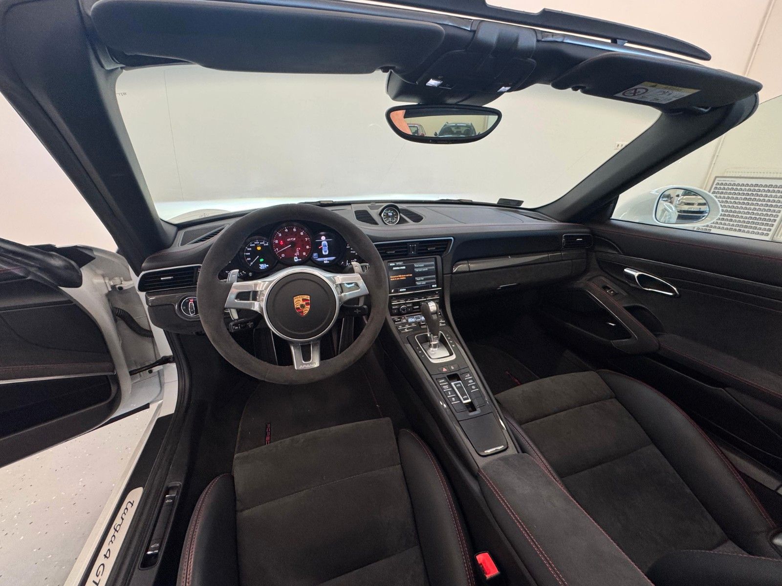 Fahrzeugabbildung Porsche 991 Targa 4 GTS SPORT CHRONO,CARBON,BOSE