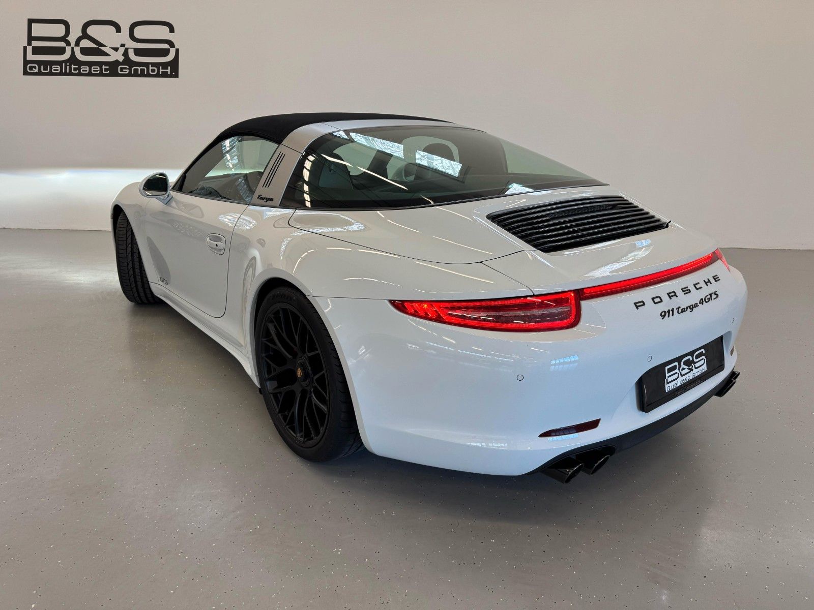 Fahrzeugabbildung Porsche 991 Targa 4 GTS SPORT CHRONO,CARBON,BOSE