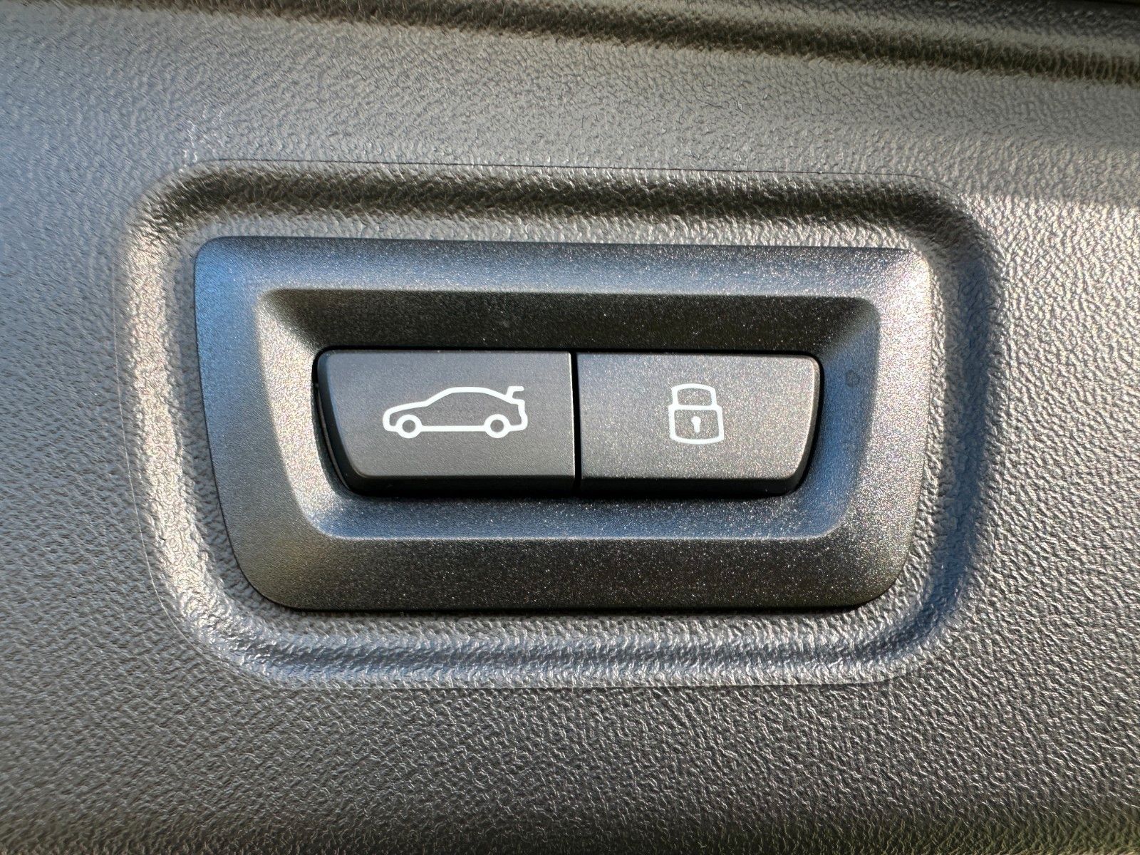 Fahrzeugabbildung BMW M5 Touring ACC,HUD,B&W,