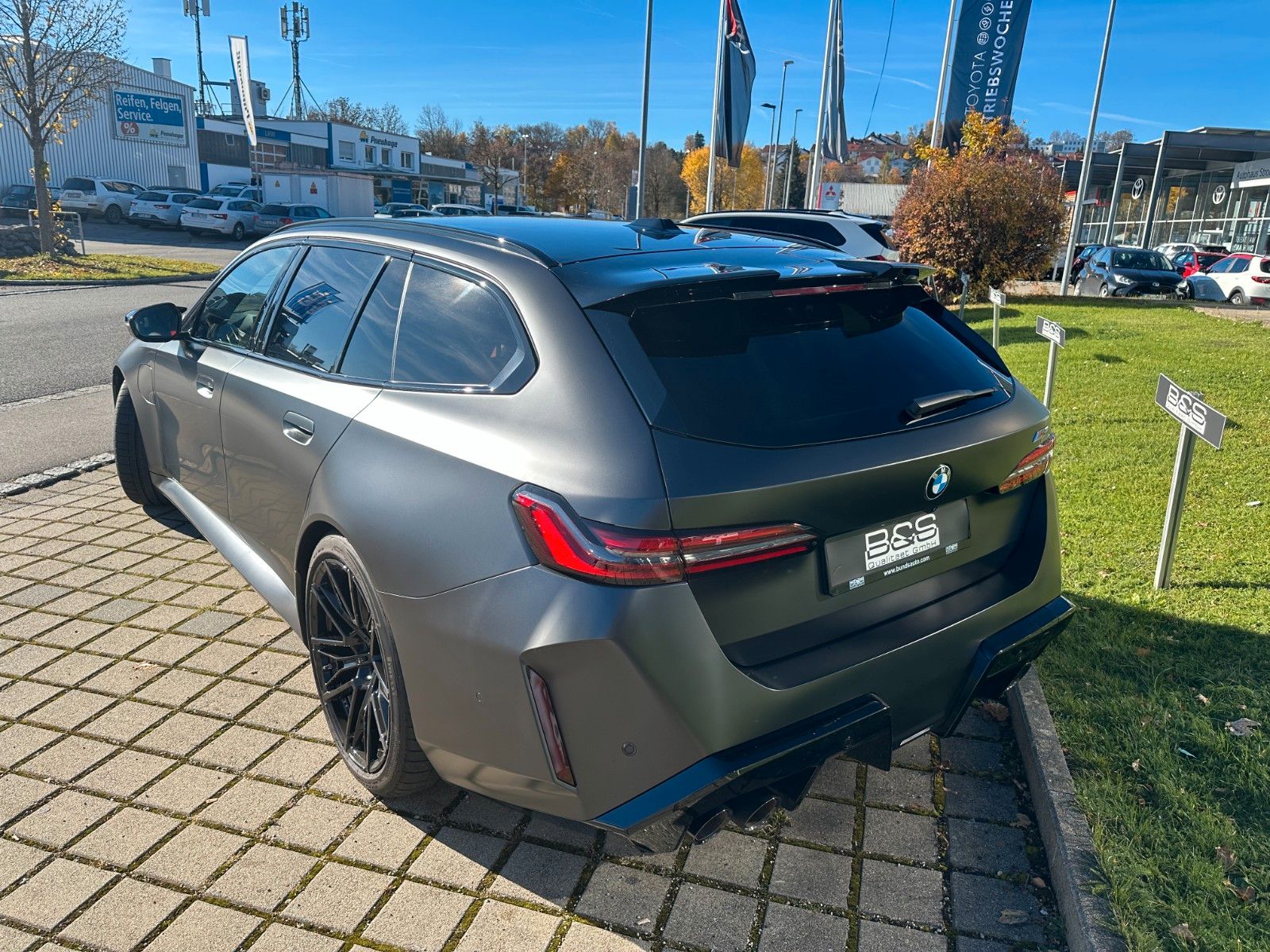 Fahrzeugabbildung BMW M5 Touring ACC,HUD,B&W,