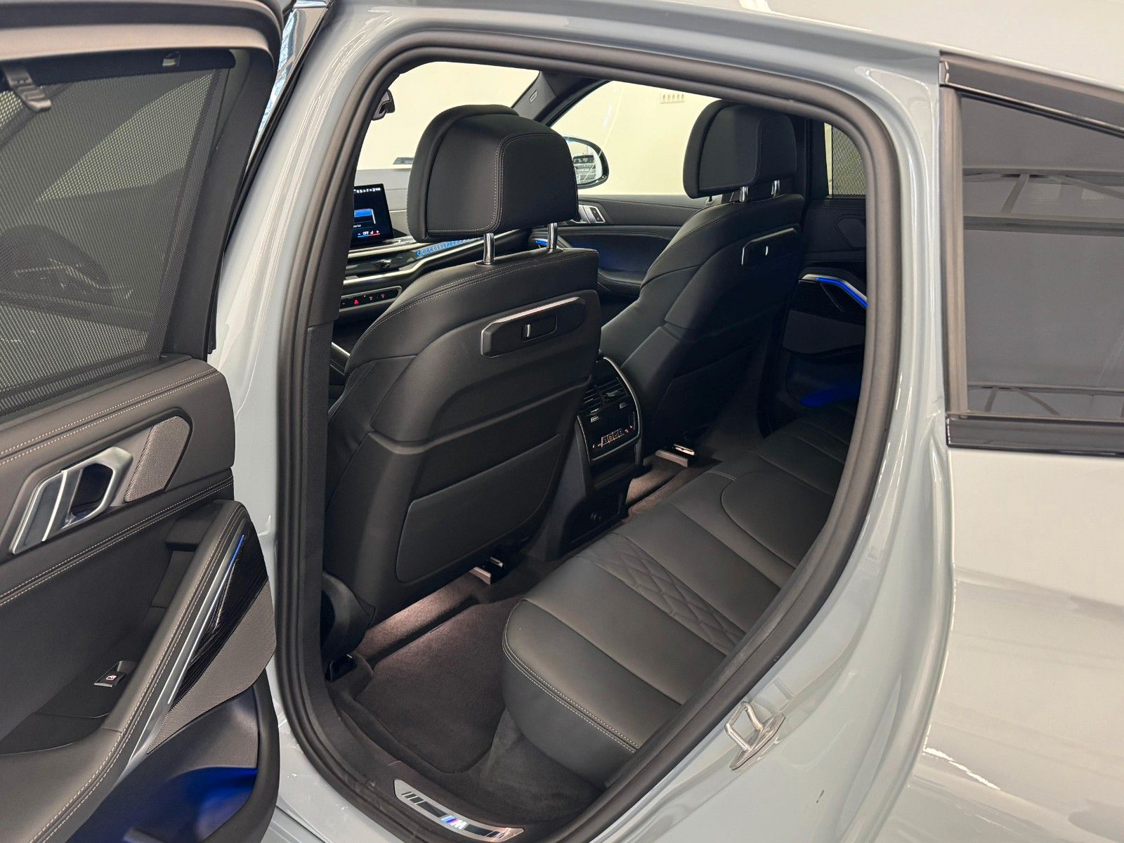 Fahrzeugabbildung BMW X6 40d xDrive M Sport ACC,HUD,PANO,HARMAN,LUFT,.