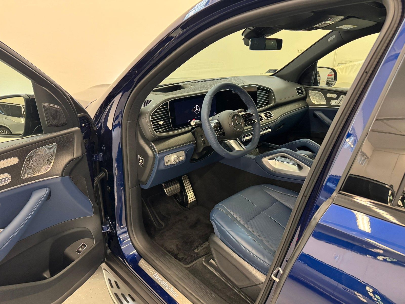 Fahrzeugabbildung Mercedes-Benz GLS 450 d 4Matic DISTR,HUD,PANO,BURM,AIRMATIC,..