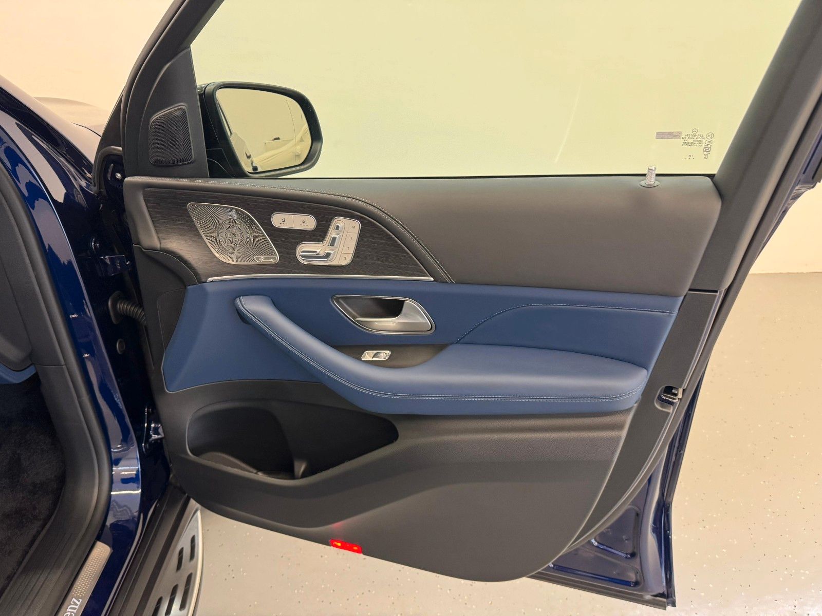 Fahrzeugabbildung Mercedes-Benz GLS 450 d 4Matic DISTR,HUD,PANO,BURM,AIRMATIC,..