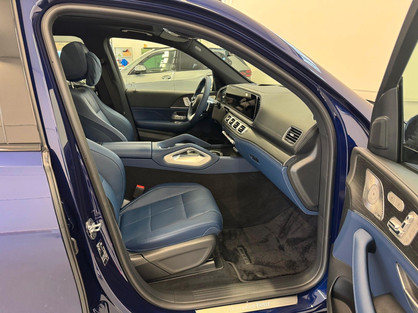 Fahrzeugabbildung Mercedes-Benz GLS 450 d 4Matic DISTR,HUD,PANO,BURM,AIRMATIC,..