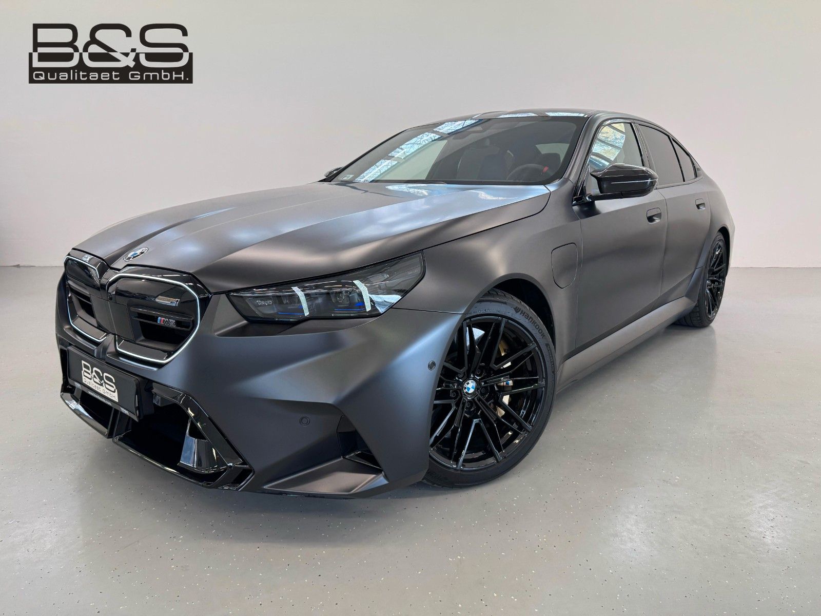 BMW M5 Limousine ACC,HUD,B&W,KERAMIK,360,CARBON