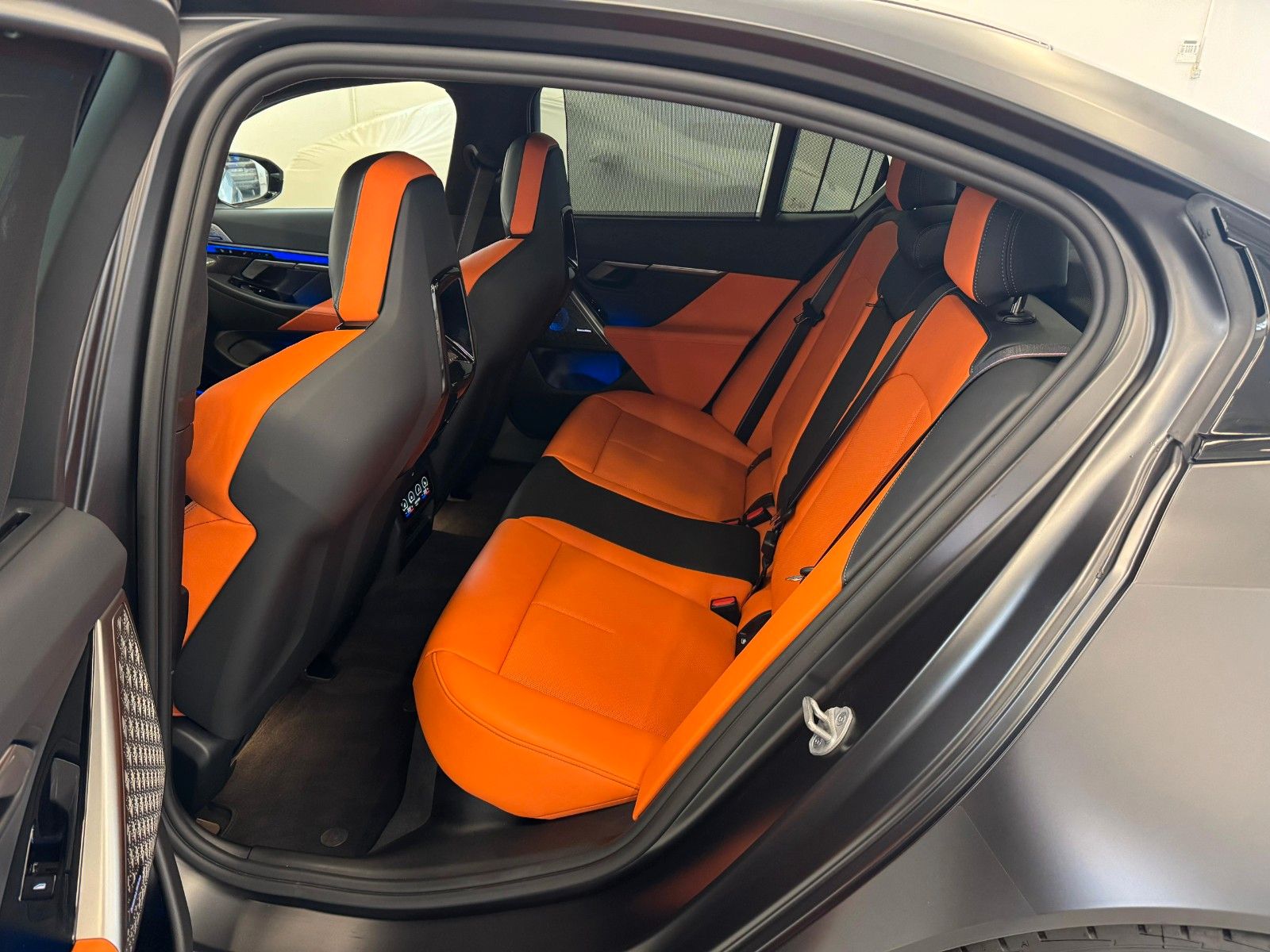 Fahrzeugabbildung BMW M5 Limousine ACC,HUD,B&W,KERAMIK,360,CARBON