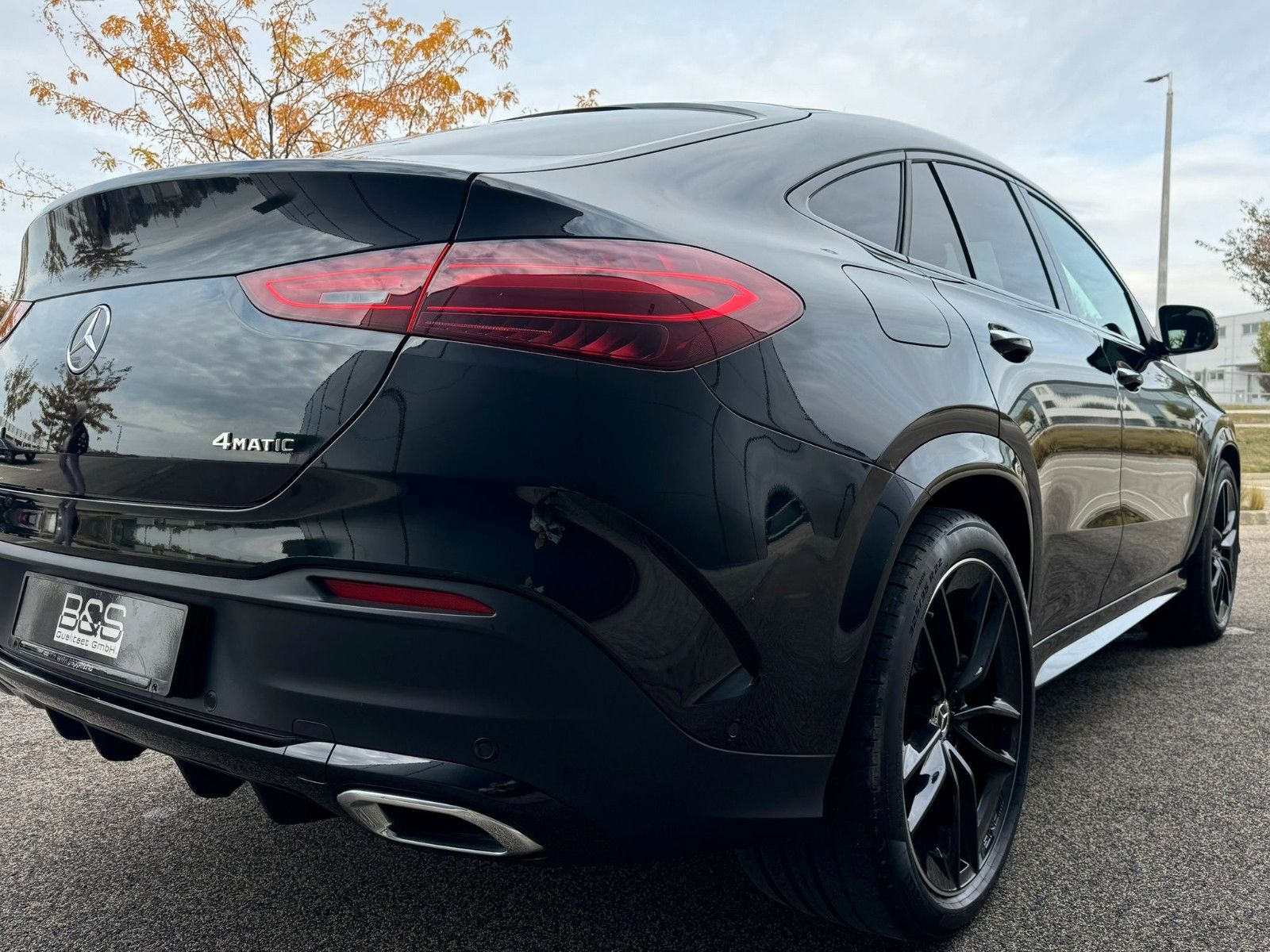 Fahrzeugabbildung Mercedes-Benz GLE 450d 4Matic Coupe AMG DISTR,HUD,PANO,BURM,..