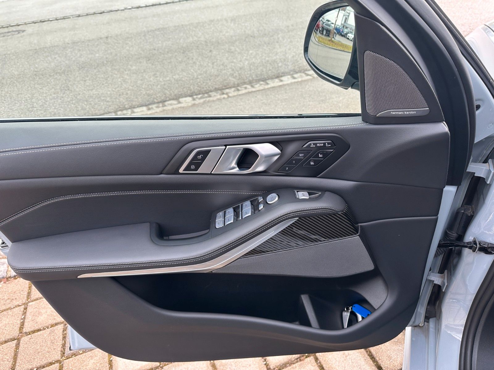 Fahrzeugabbildung BMW X7 xDrive 40d MSport ACC,HUD,SKYL,HARMAN,LUFT...