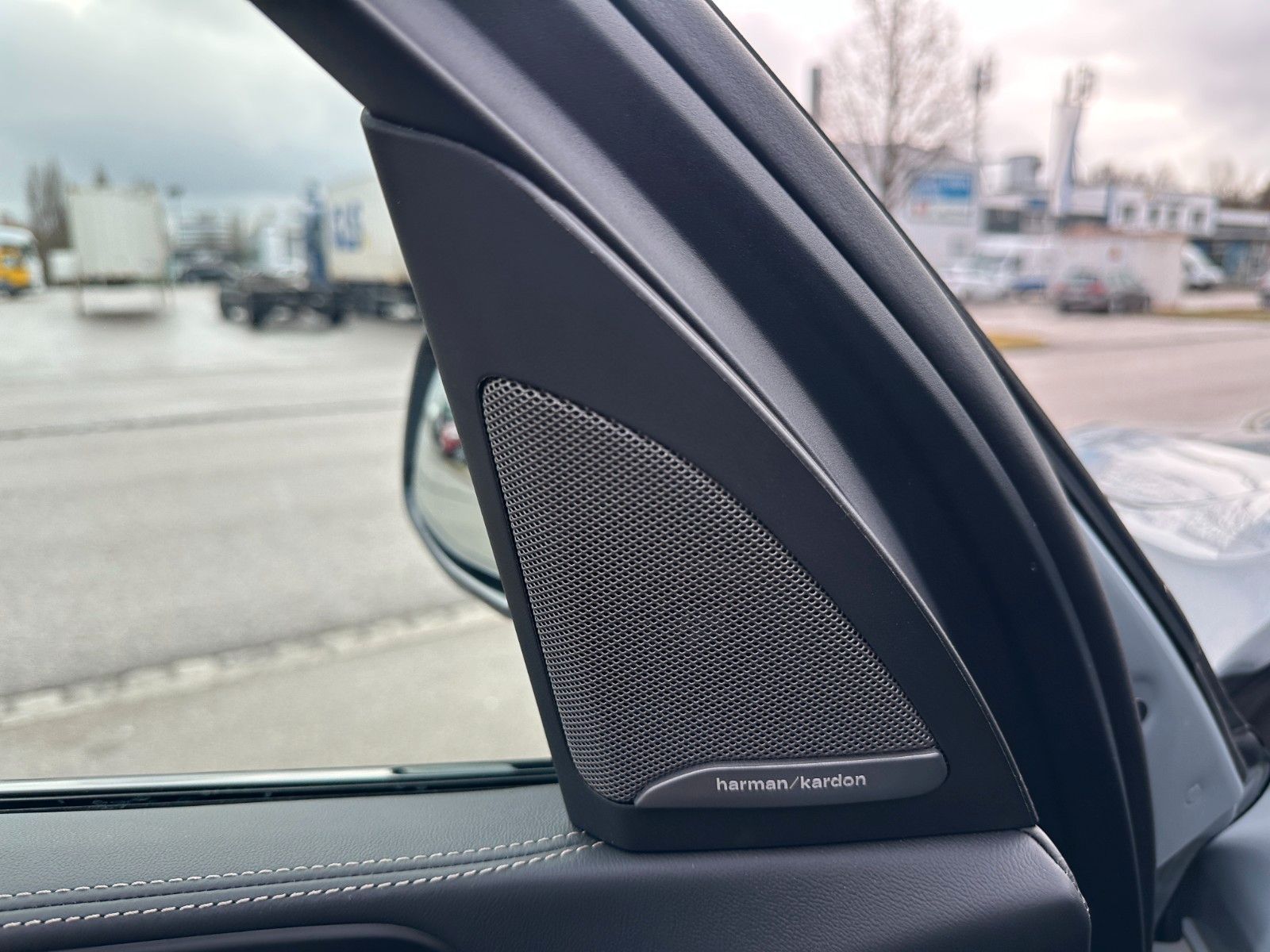 Fahrzeugabbildung BMW X7 xDrive 40d MSport ACC,HUD,SKYL,HARMAN,LUFT...