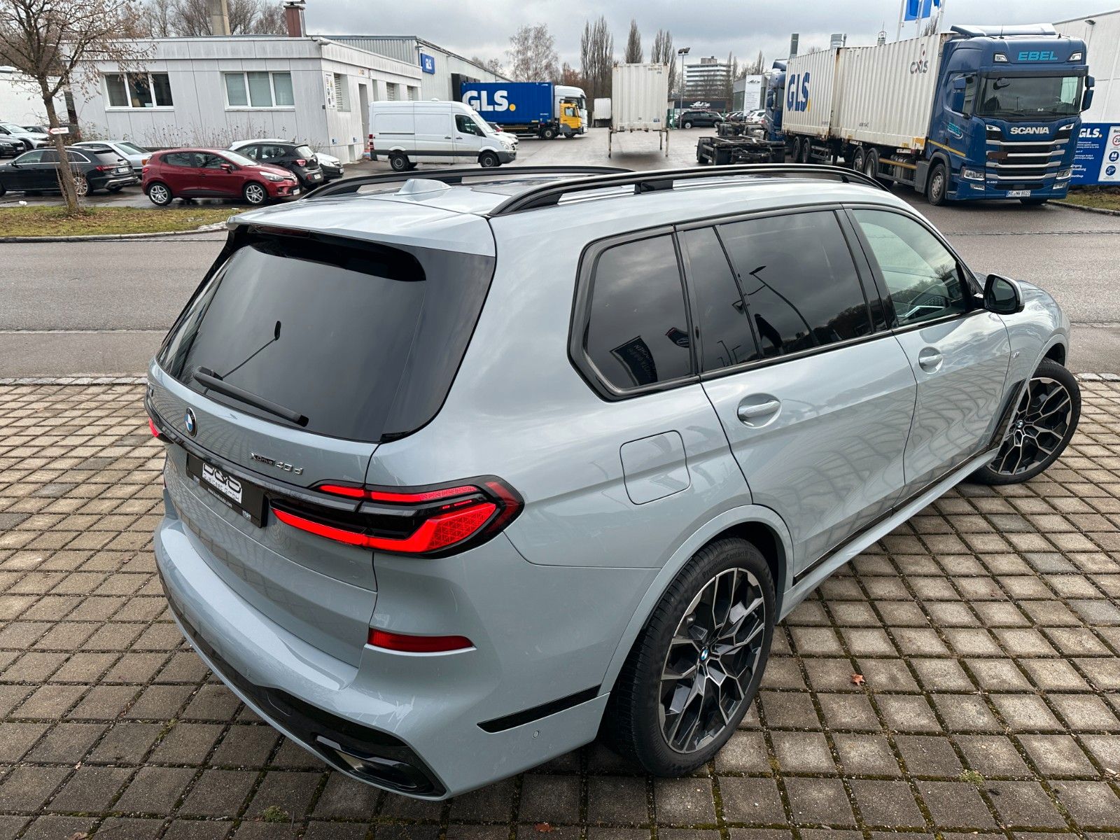 Fahrzeugabbildung BMW X7 xDrive 40d MSport ACC,HUD,SKYL,HARMAN,LUFT...