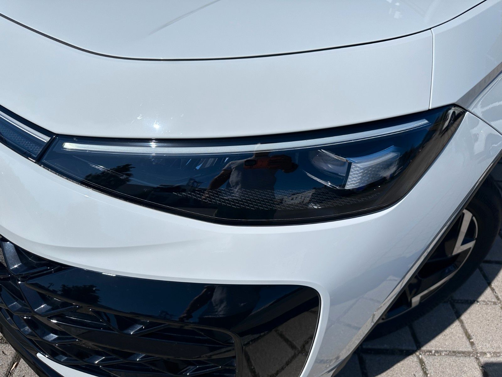Fahrzeugabbildung Volkswagen T-Roc 1.5 eTSI R-Line|Deutsch Fzg|UNFALLFREI|