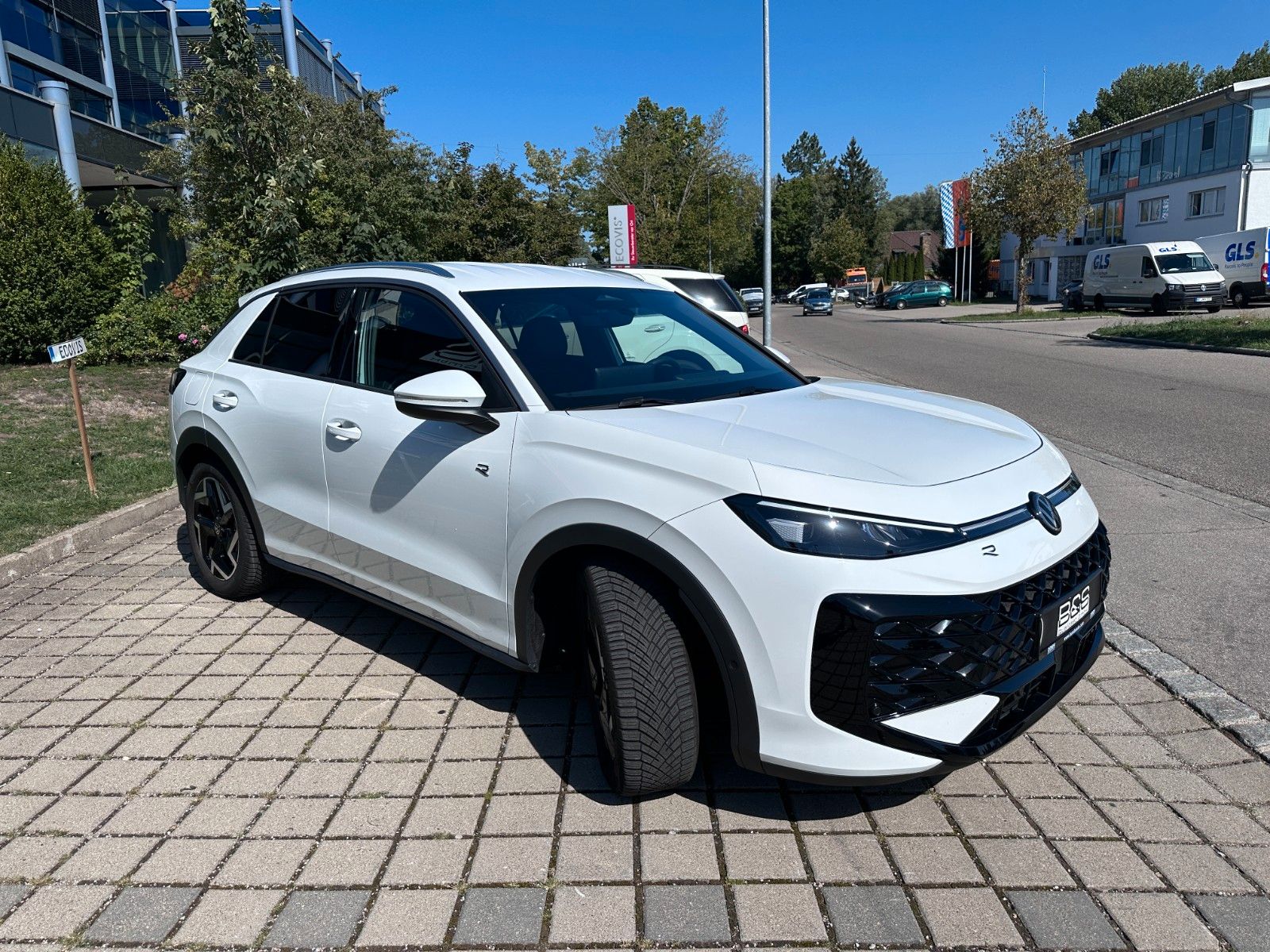 Fahrzeugabbildung Volkswagen T-Roc 1.5 eTSI R-Line|Deutsch Fzg|UNFALLFREI|