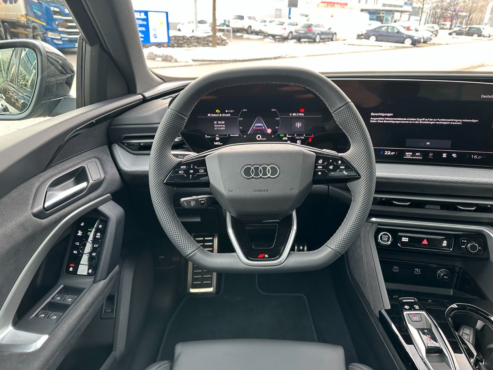 Fahrzeugabbildung Audi Q5 Sportback 2.0TDI quattro S-Line ACC,PANO