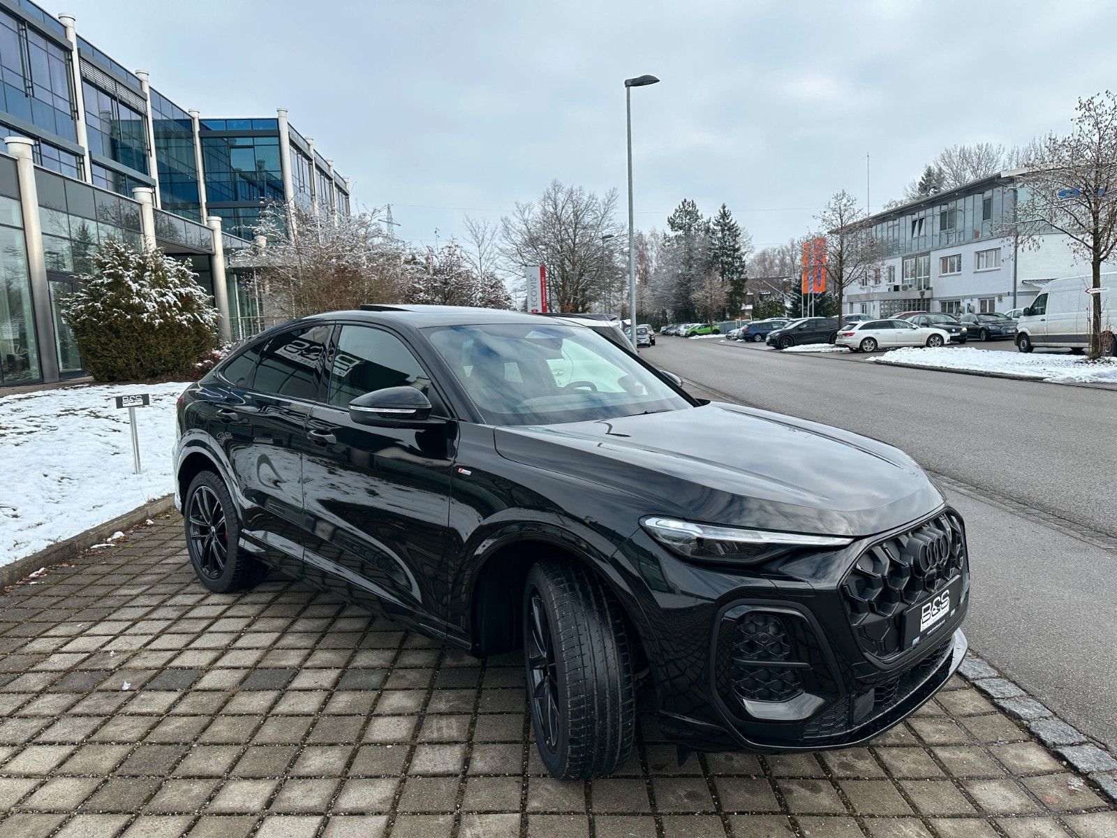 Fahrzeugabbildung Audi Q5 Sportback 2.0TDI quattro S-Line ACC,PANO