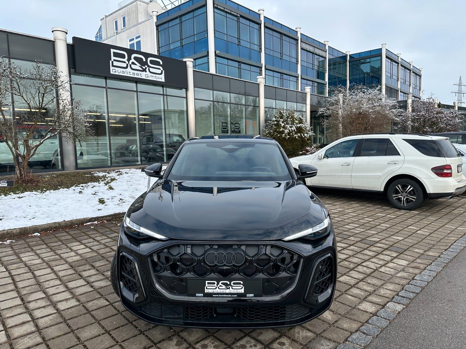 Fahrzeugabbildung Audi Q5 Sportback 2.0TDI quattro S-Line ACC,PANO