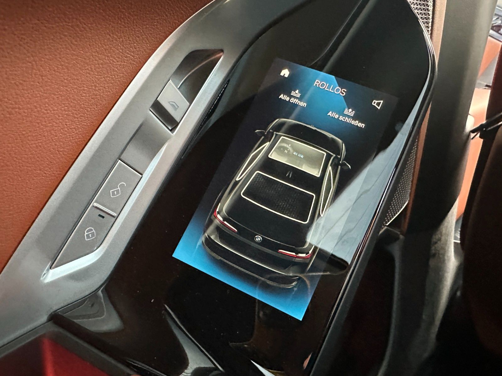 Fahrzeugabbildung BMW 740d xDrive MSport ACC,HUD,SKYL,B&W,SOFTCL,LUFT