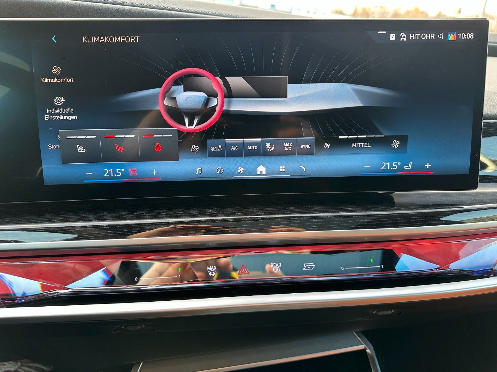 Fahrzeugabbildung BMW 740d xDrive MSport ACC,HUD,SKYL,B&W,SOFTCL,LUFT