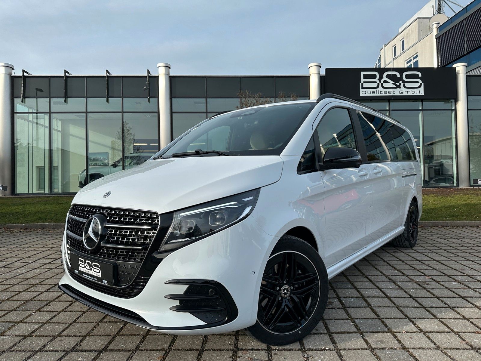Mercedes-Benz V 300 d 4MATIC EXCLUSIVE extralang DISTR,BURM,..