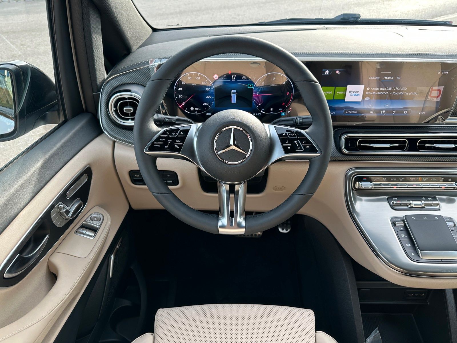 Fahrzeugabbildung Mercedes-Benz V 300 d 4MATIC EXCLUSIVE extralang DISTR,BURM,..