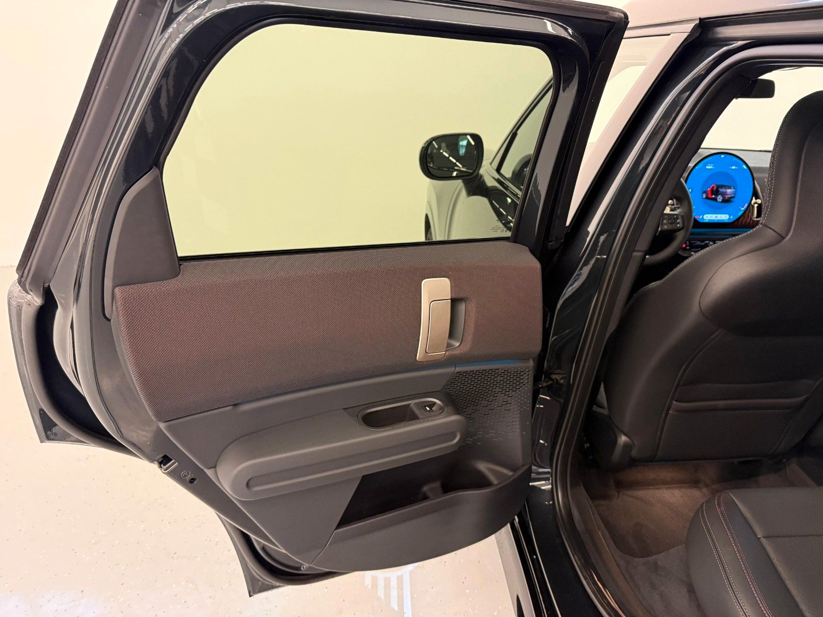 Fahrzeugabbildung MINI Countryman D JCW Trim ACC,HUD,PANO,HARMAN,AHK...