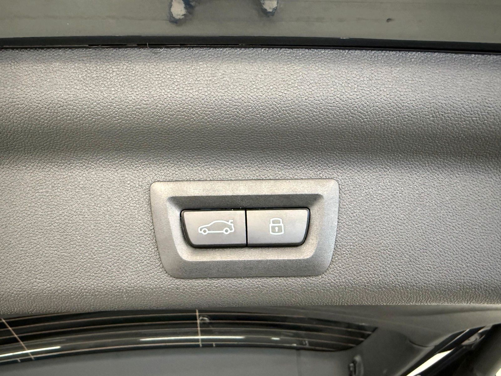 Fahrzeugabbildung MINI Countryman D JCW Trim ACC,HUD,PANO,HARMAN,AHK...