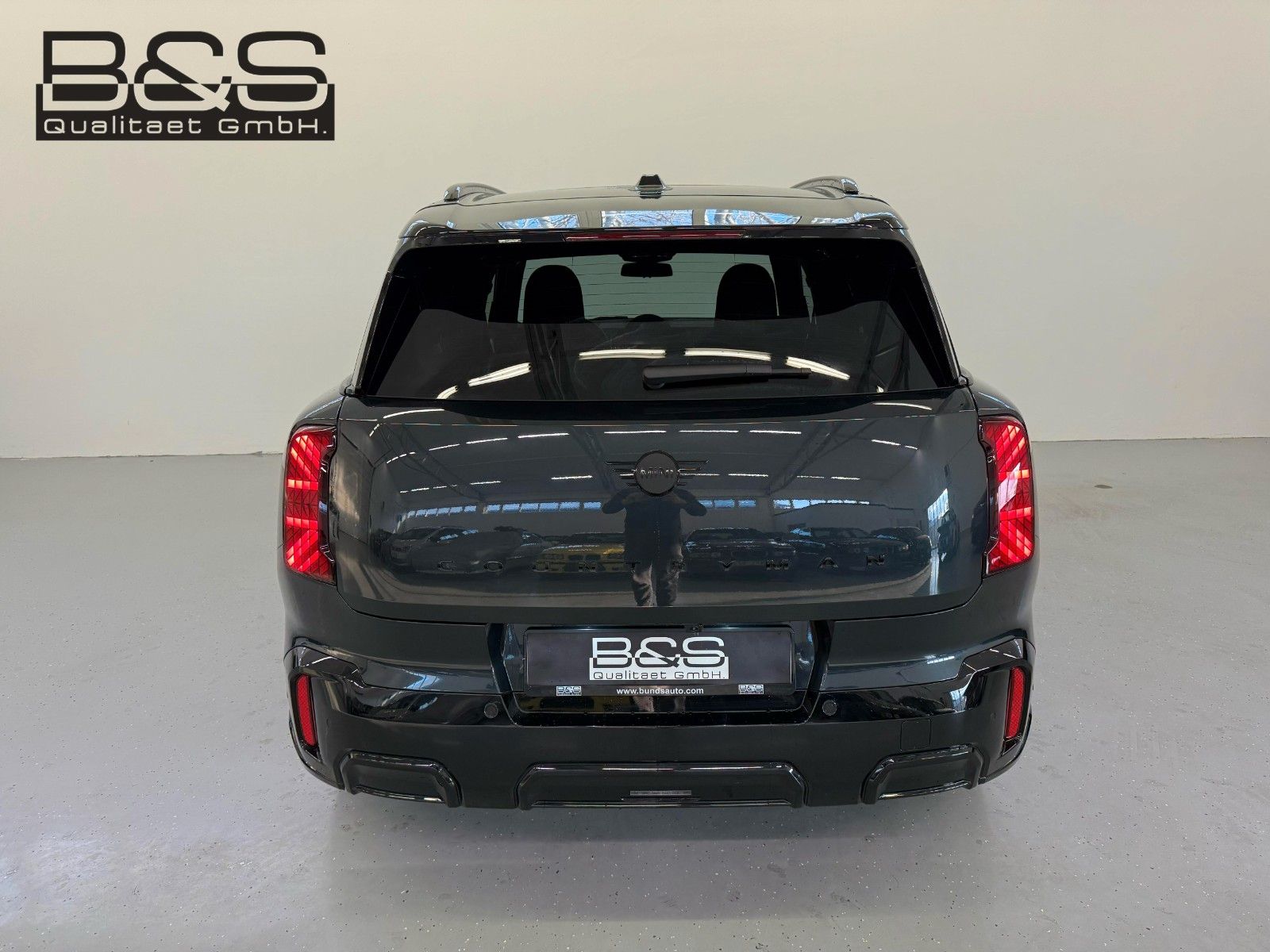 Fahrzeugabbildung MINI Countryman D JCW Trim ACC,HUD,PANO,HARMAN,AHK...
