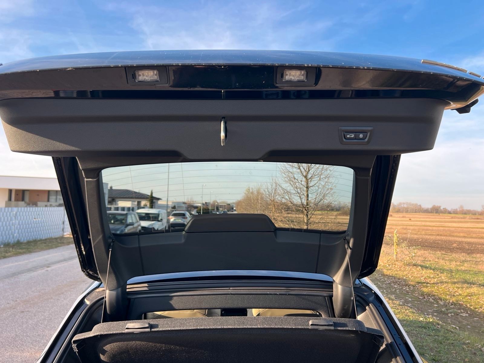 Fahrzeugabbildung BMW X2 20 i sDrive MSport ACC,HUD,PANO,HARMAN,