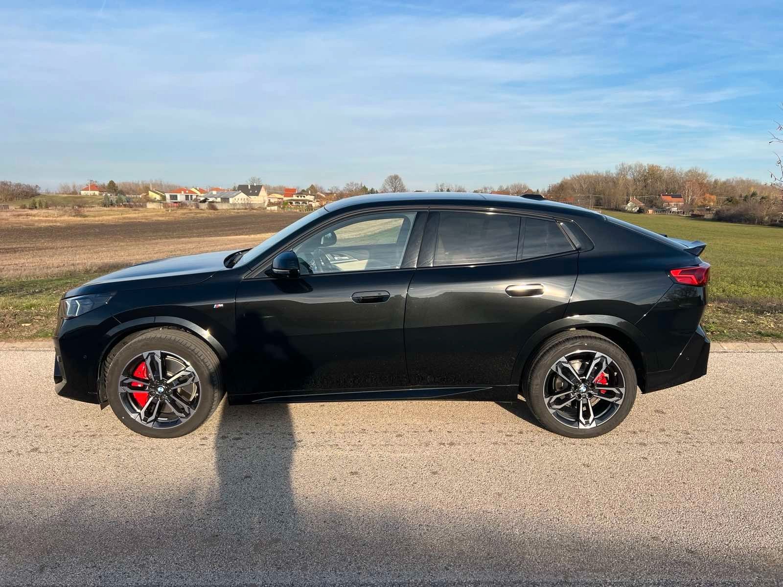 Fahrzeugabbildung BMW X2 20 i sDrive MSport ACC,HUD,PANO,HARMAN,