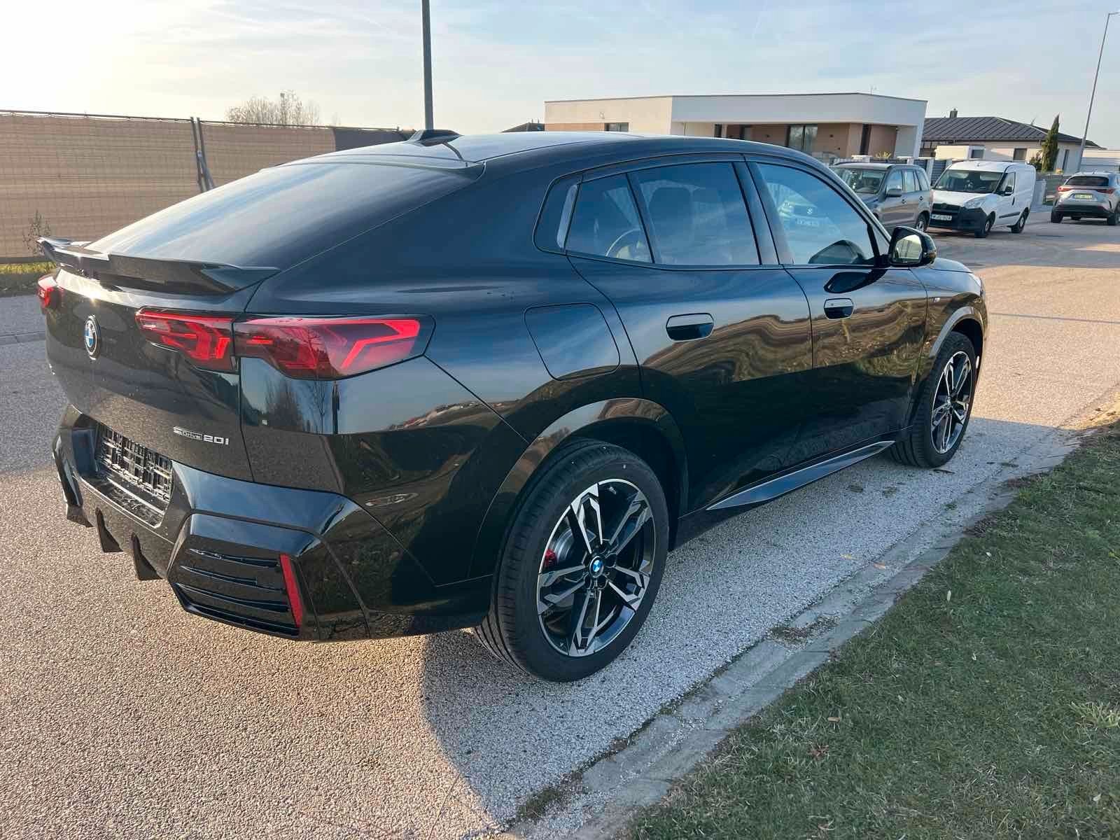 Fahrzeugabbildung BMW X2 20 i sDrive MSport ACC,HUD,PANO,HARMAN,