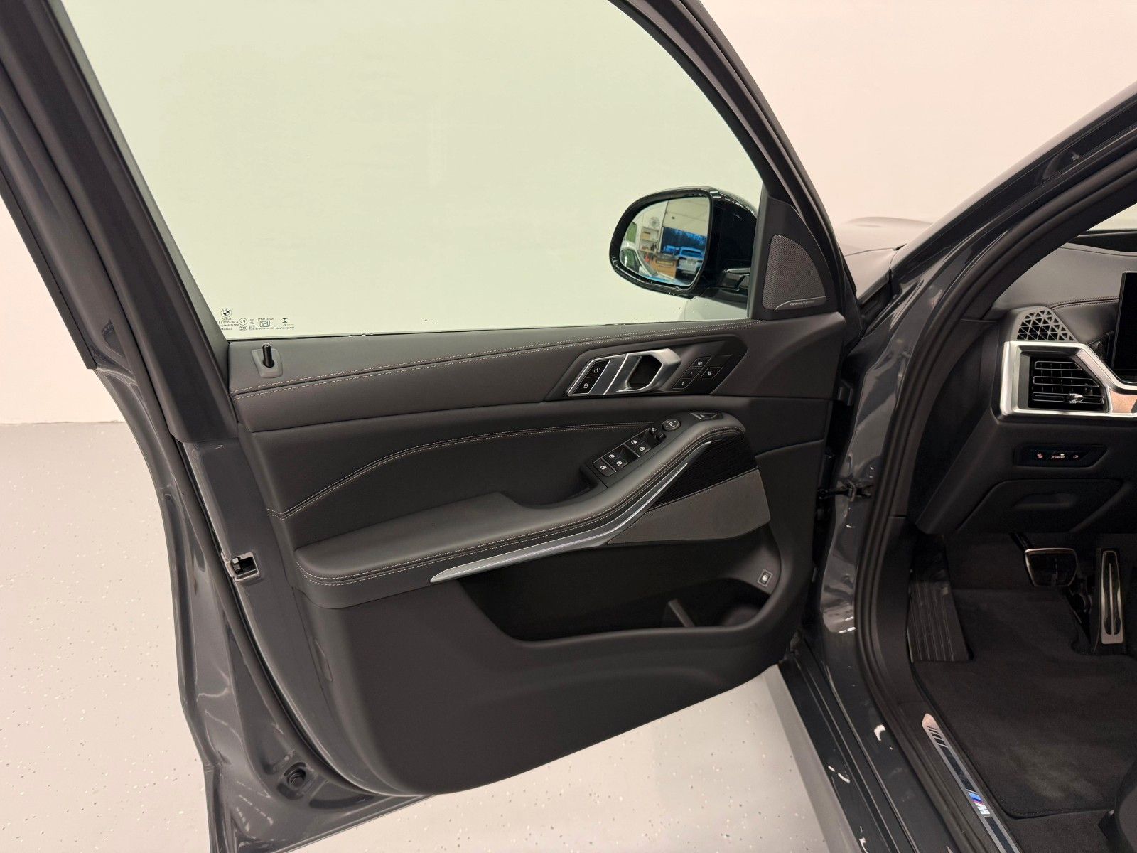 Fahrzeugabbildung BMW X5 50e xDrive MSport ACC,HUD,PANO,HARMAN,LUFT,..