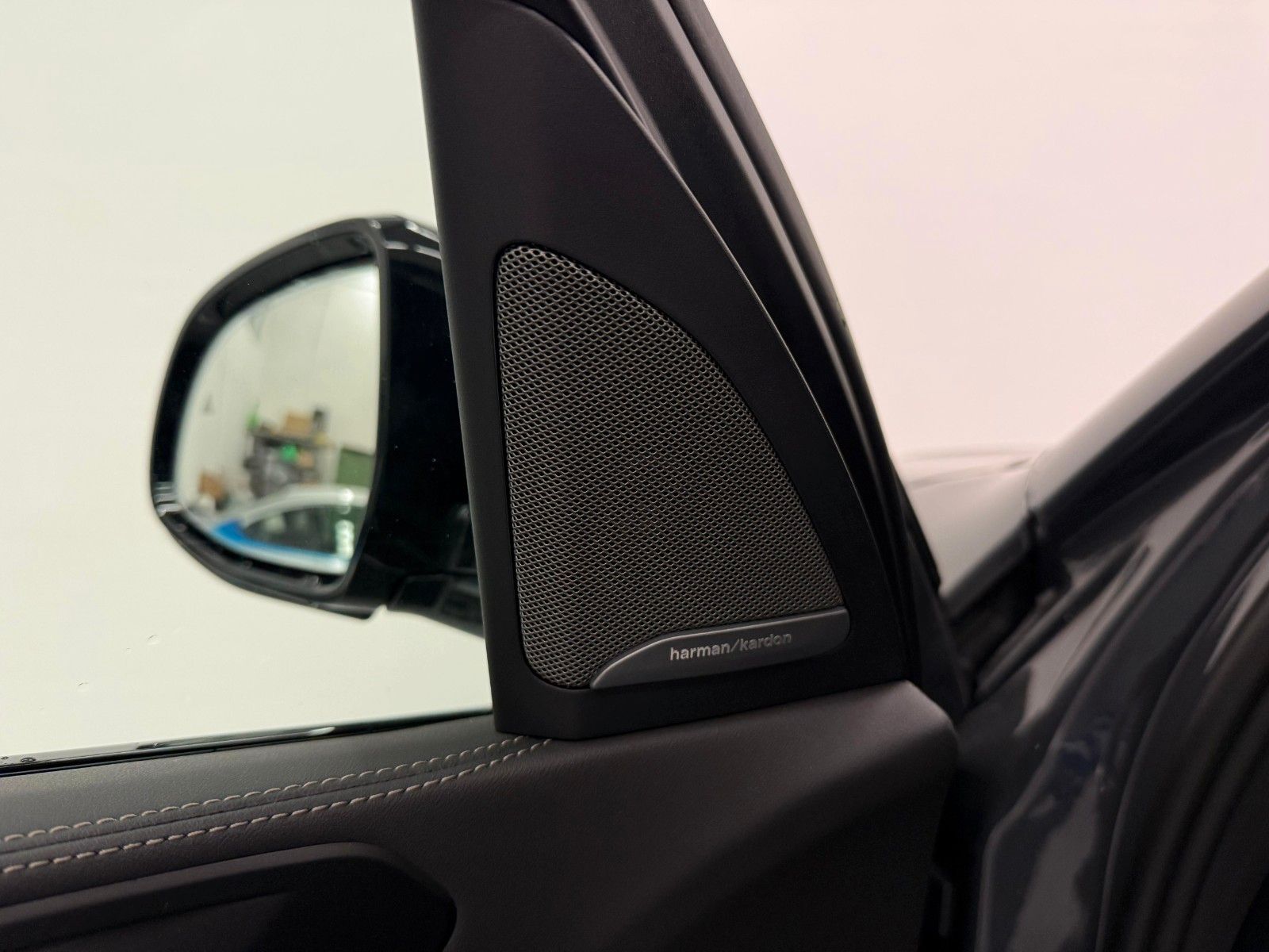 Fahrzeugabbildung BMW X5 50e xDrive MSport ACC,HUD,PANO,HARMAN,LUFT,..