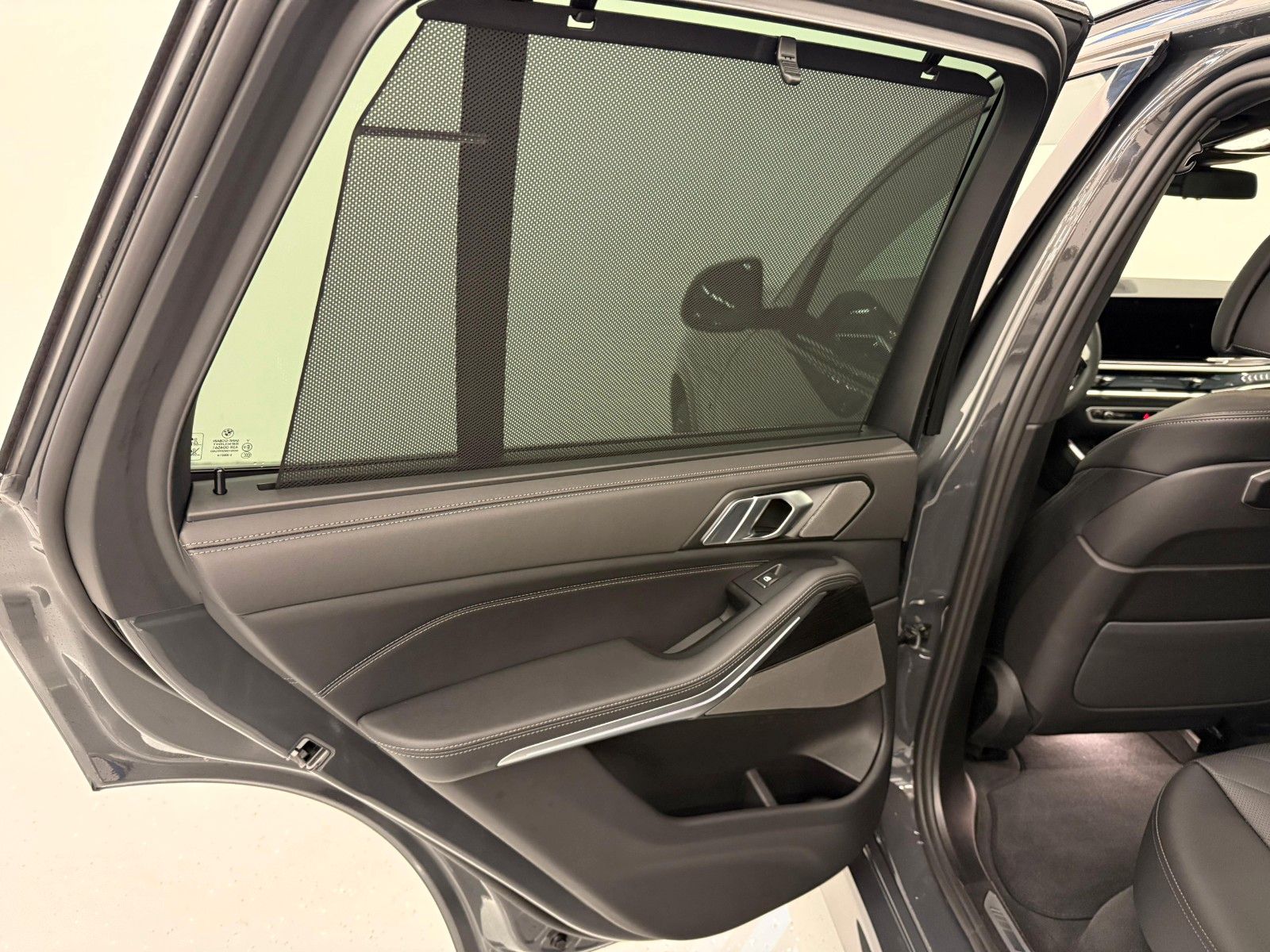 Fahrzeugabbildung BMW X5 50e xDrive MSport ACC,HUD,PANO,HARMAN,LUFT,..