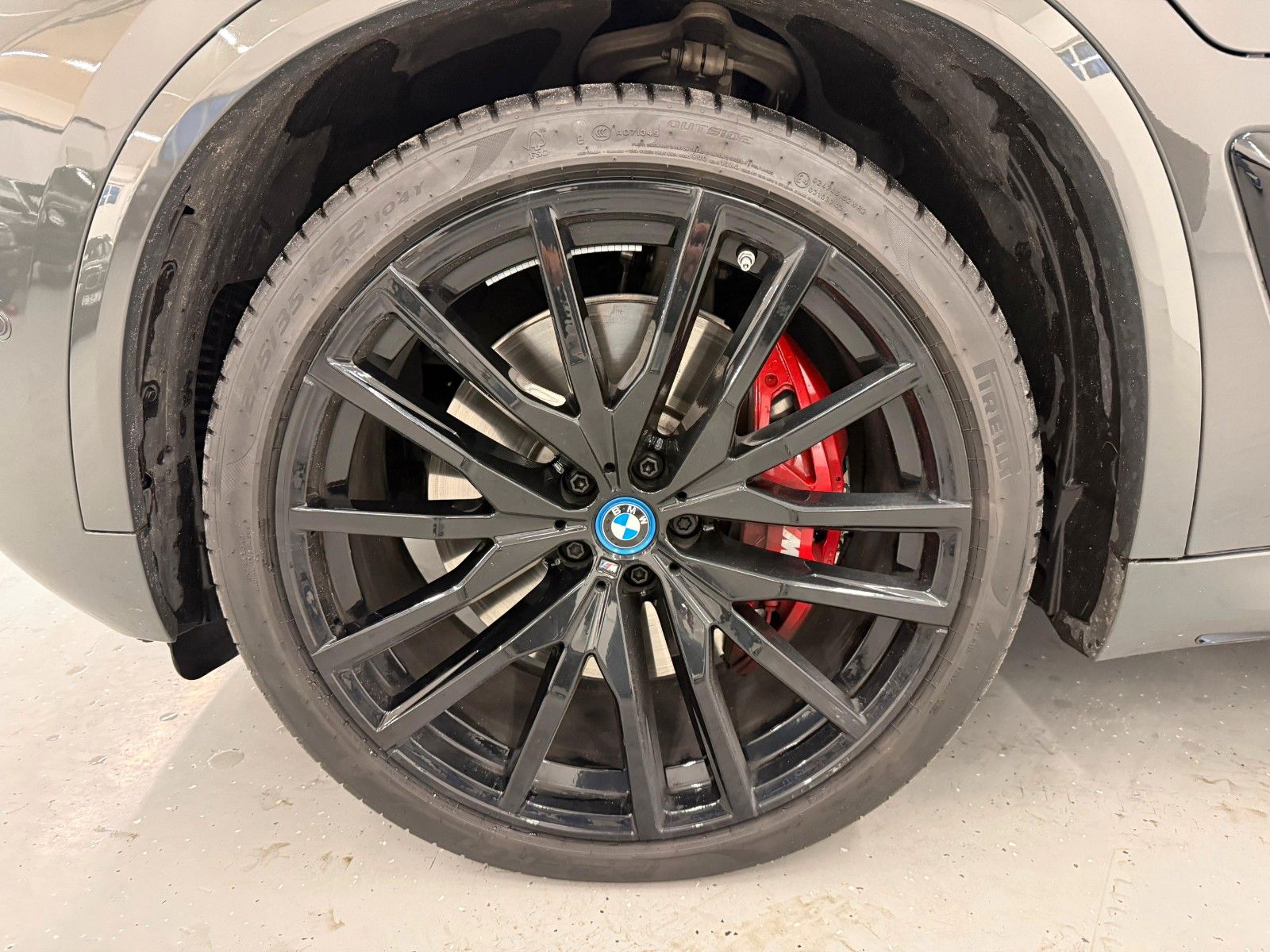 Fahrzeugabbildung BMW X5 50e xDrive MSport ACC,HUD,PANO,HARMAN,LUFT,..