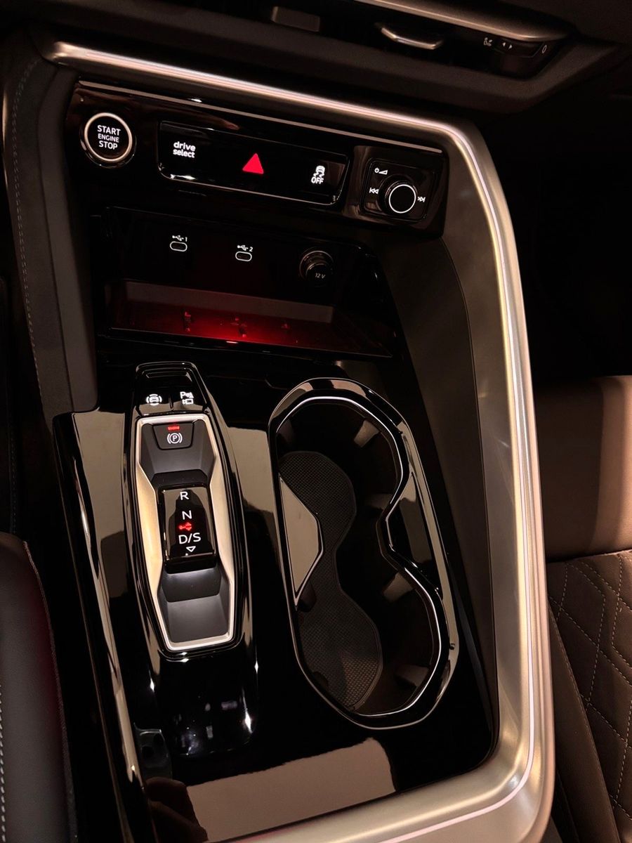 Fahrzeugabbildung Audi Q5 Sportback 2.0 TDI quattro ACC,MATRIX,PANO,Usw