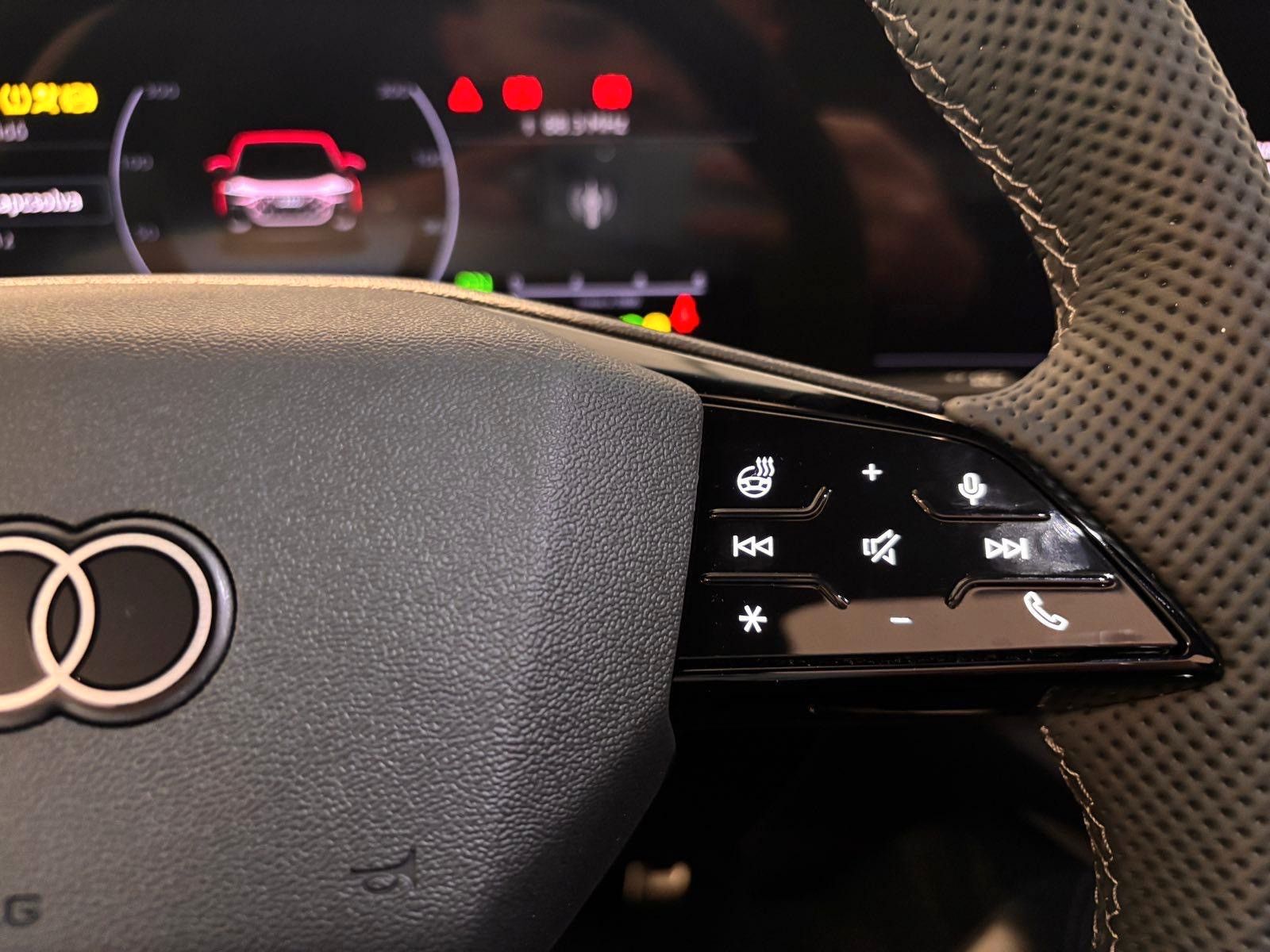 Fahrzeugabbildung Audi Q5 Sportback 2.0 TDI quattro ACC,MATRIX,PANO,Usw