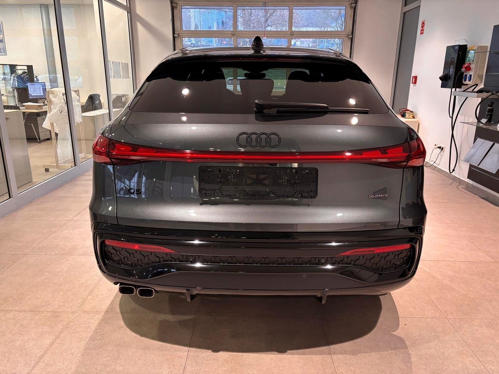 Fahrzeugabbildung Audi Q5 Sportback 2.0 TDI quattro ACC,MATRIX,PANO,Usw