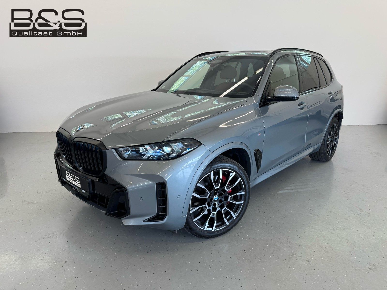 Fahrzeugabbildung BMW X5 30d xDrive MSport ACC,HUD,PANO,HARMAN,LUFT...