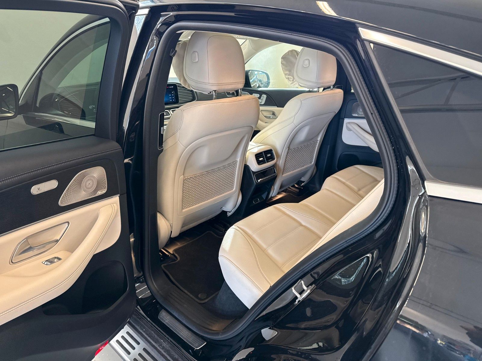 Fahrzeugabbildung Mercedes-Benz GLE 450d 4Matic Coupe AMG DISTR,HUD,BURM,PANO...