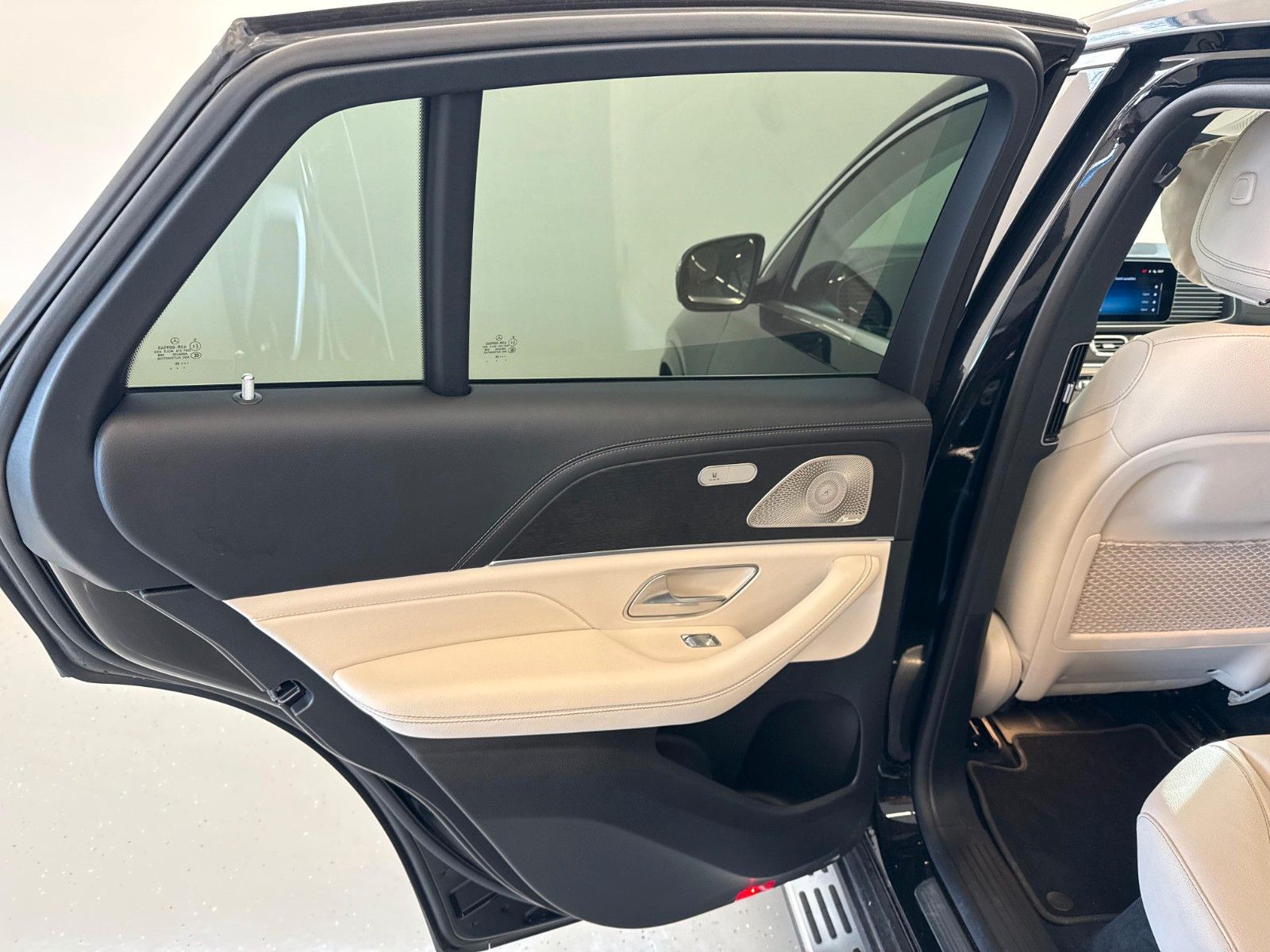 Fahrzeugabbildung Mercedes-Benz GLE 450d 4Matic Coupe AMG DISTR,HUD,BURM,PANO...