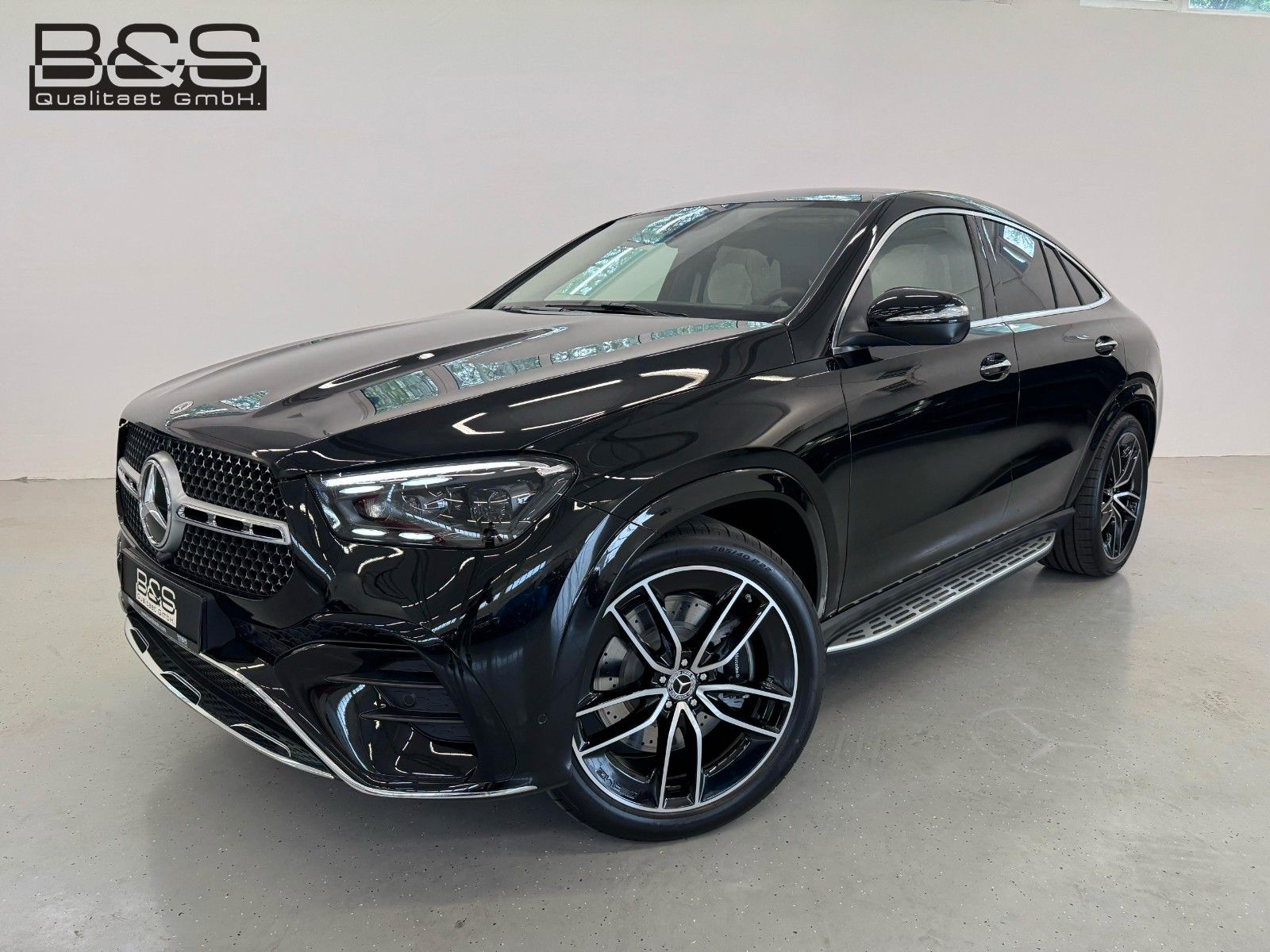 Fahrzeugabbildung Mercedes-Benz GLE 450d 4Matic Coupe AMG DISTR,HUD,BURM,PANO...