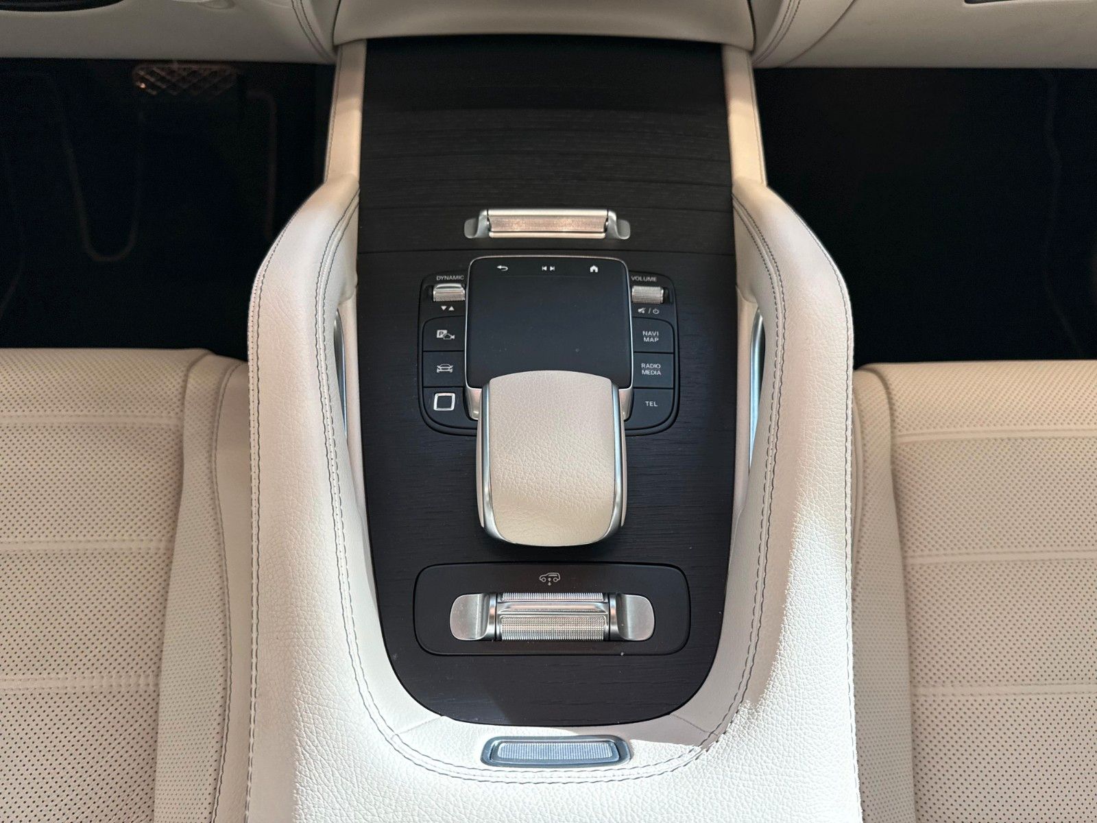 Fahrzeugabbildung Mercedes-Benz GLE 450d 4Matic Coupe AMG DISTR,HUD,BURM,PANO...