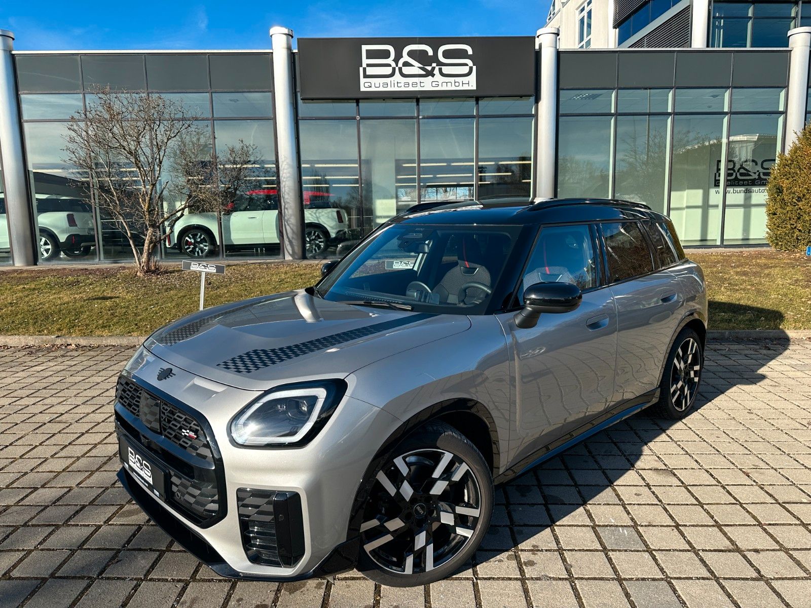 Fahrzeugabbildung MINI Countryman D JCWorks Trim ACC,HUD,PANO,HARMAN...