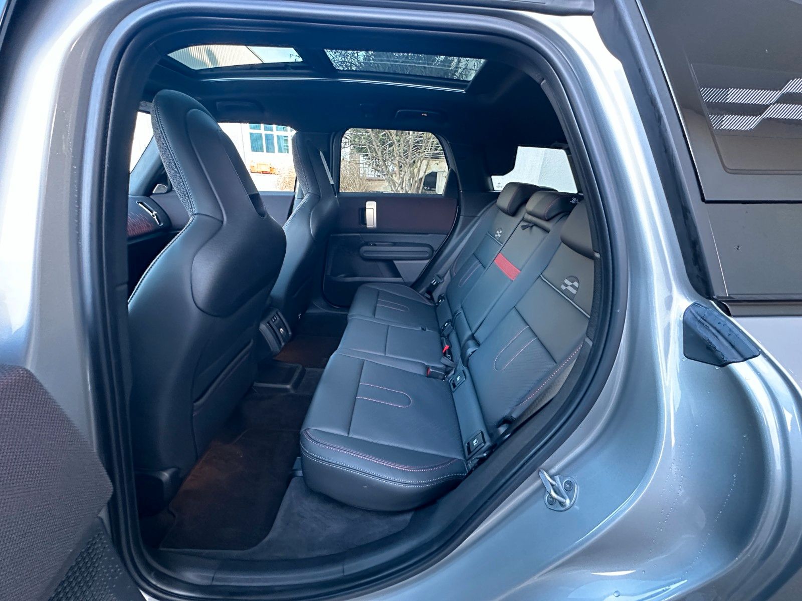 Fahrzeugabbildung MINI Countryman D JCWorks Trim ACC,HUD,PANO,HARMAN...