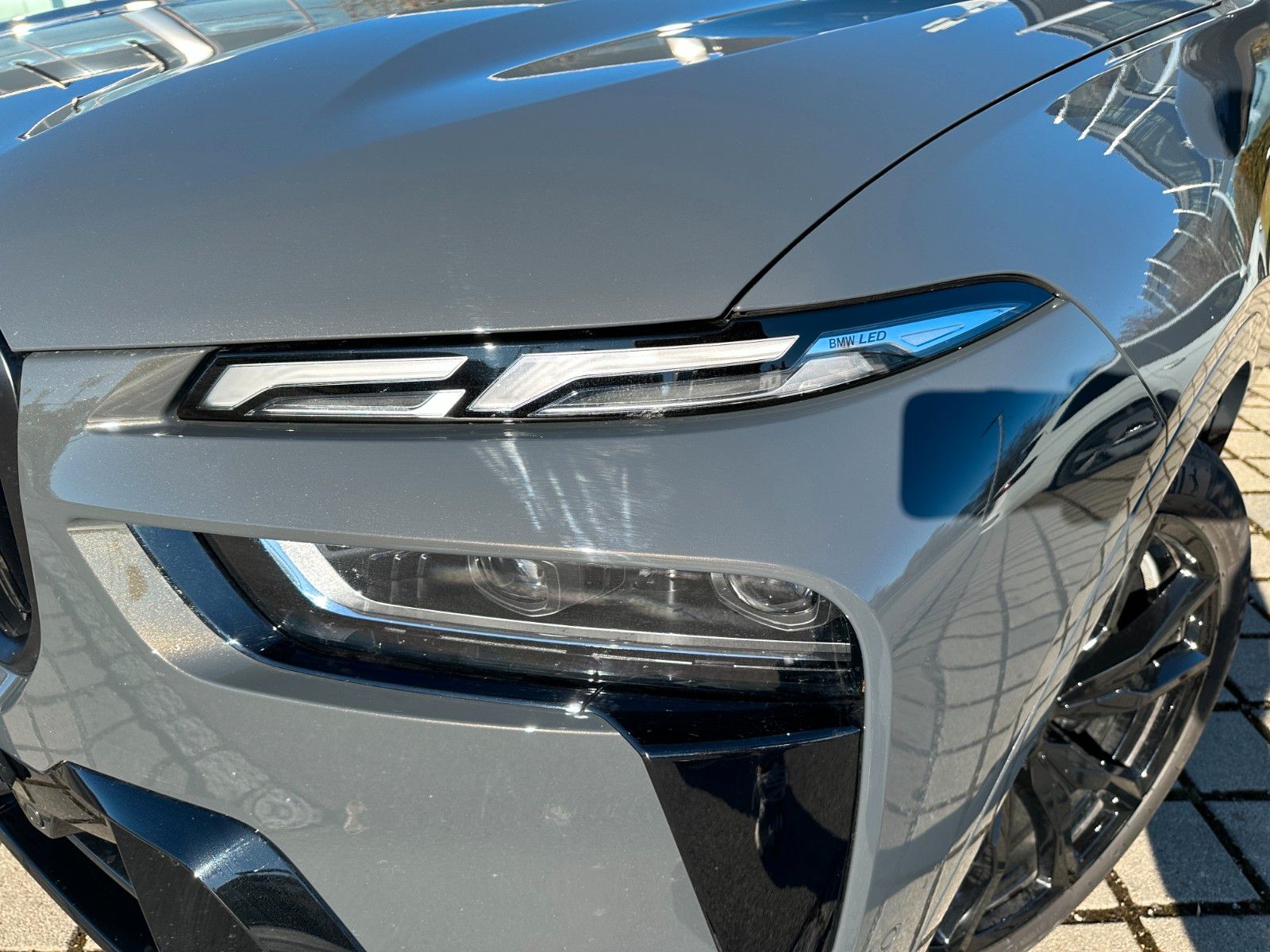 Fahrzeugabbildung BMW X7 xDrive 40d MSport ACC,HUD,PANO,HARMAN,LUFT...