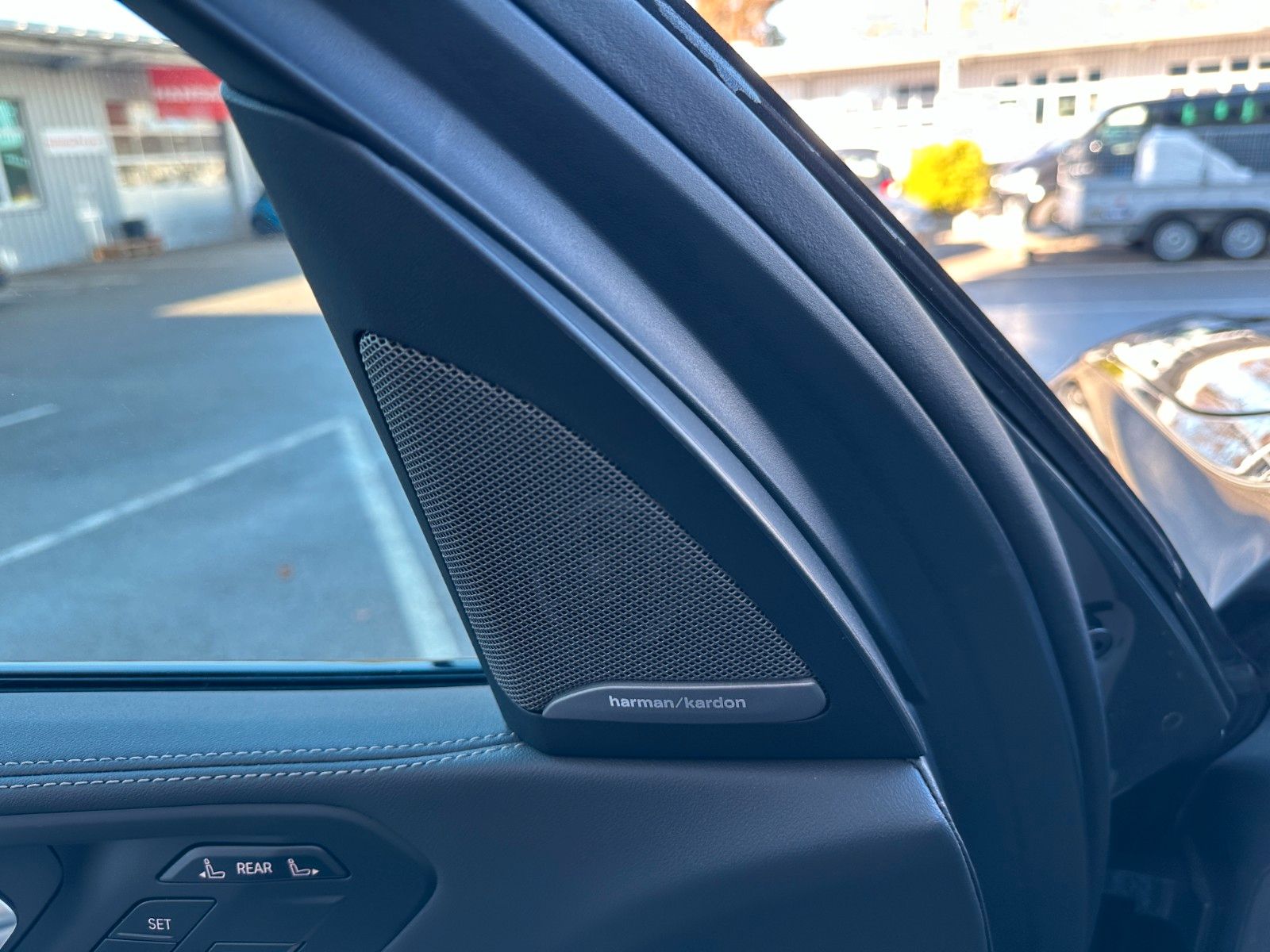 Fahrzeugabbildung BMW X7 xDrive 40d MSport ACC,HUD,PANO,HARMAN,LUFT...