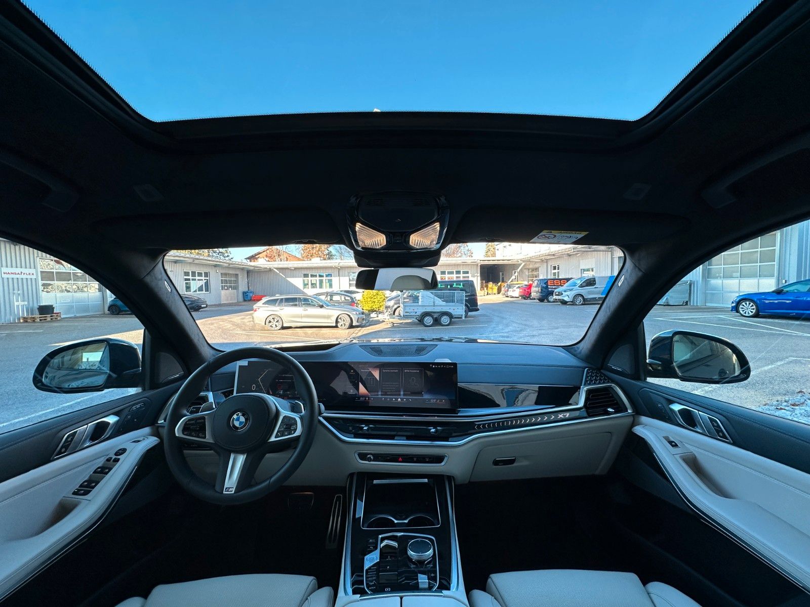 Fahrzeugabbildung BMW X7 xDrive 40d MSport ACC,HUD,PANO,HARMAN,LUFT...
